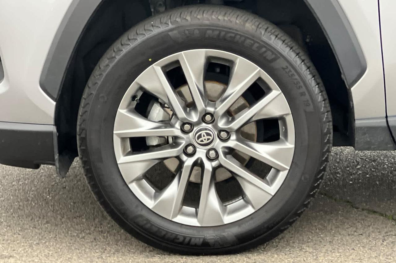 2024 Toyota RAV4 XLE Premium Roseville CA