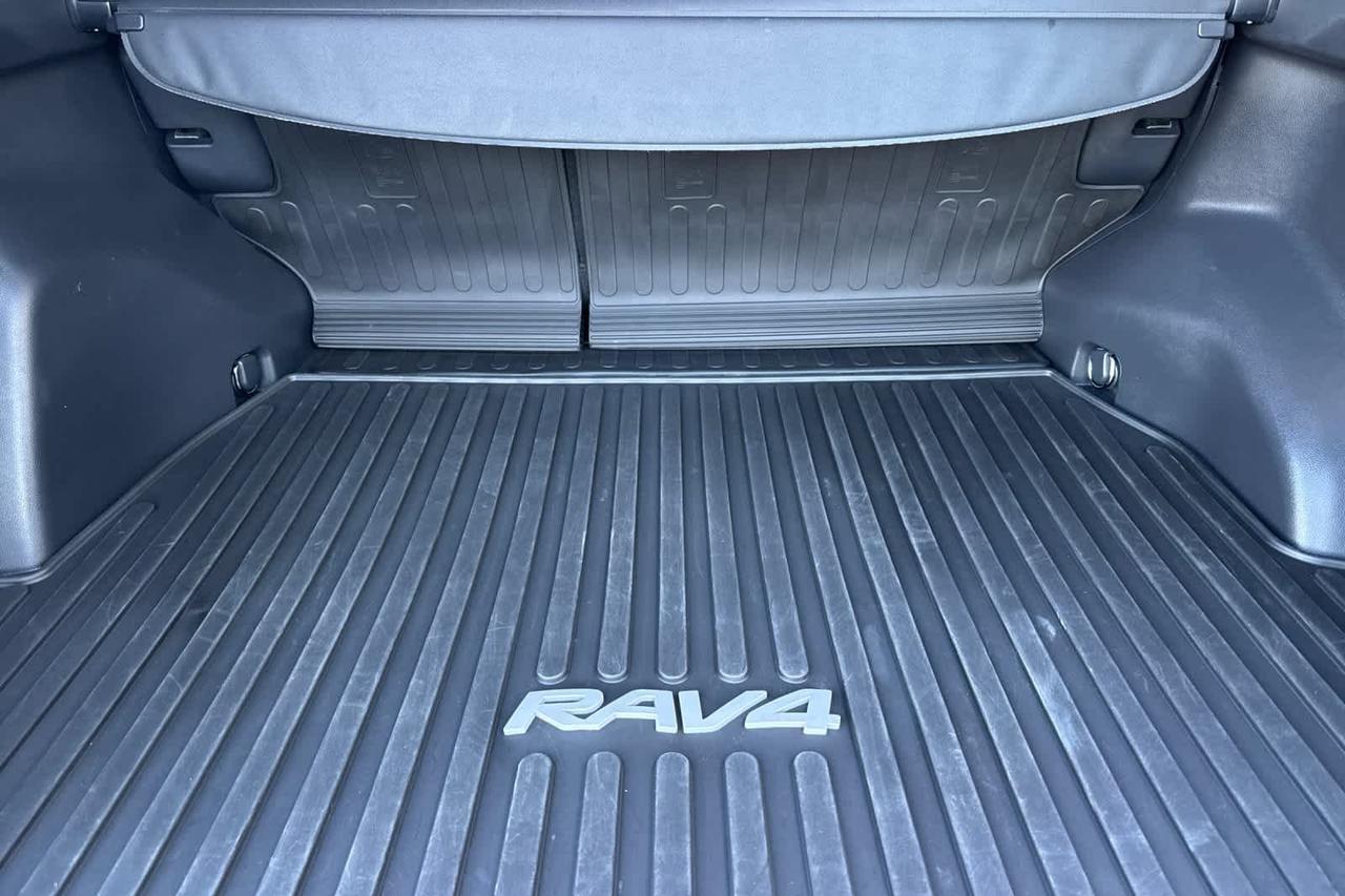 2024 Toyota RAV4 XLE Premium Roseville CA