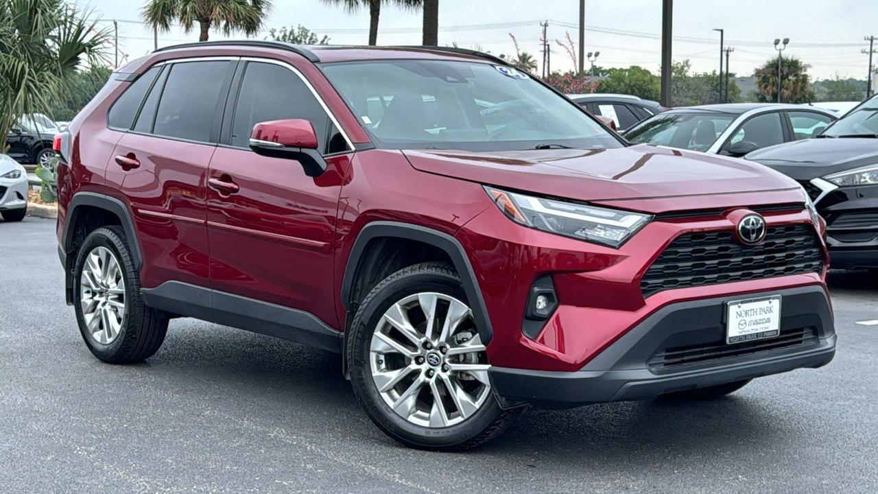2024 Toyota RAV4 XLE Premium