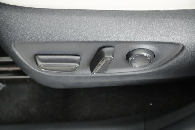 2024 Toyota RAV4 XLE Premium New Braunfels TX