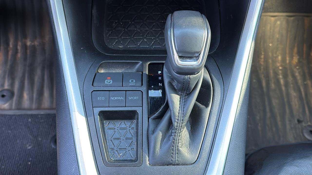 2024 Toyota RAV4 XLE Premium  Selma TX