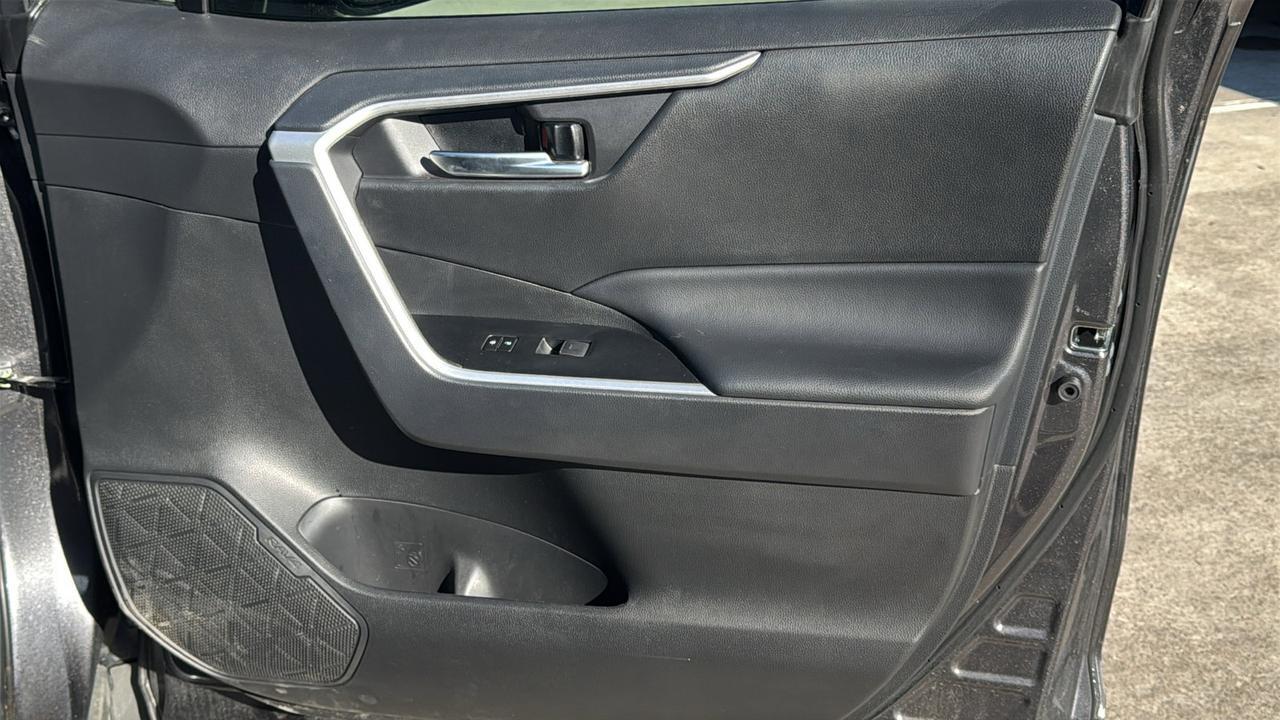 2024 Toyota RAV4 XLE Premium  Selma TX