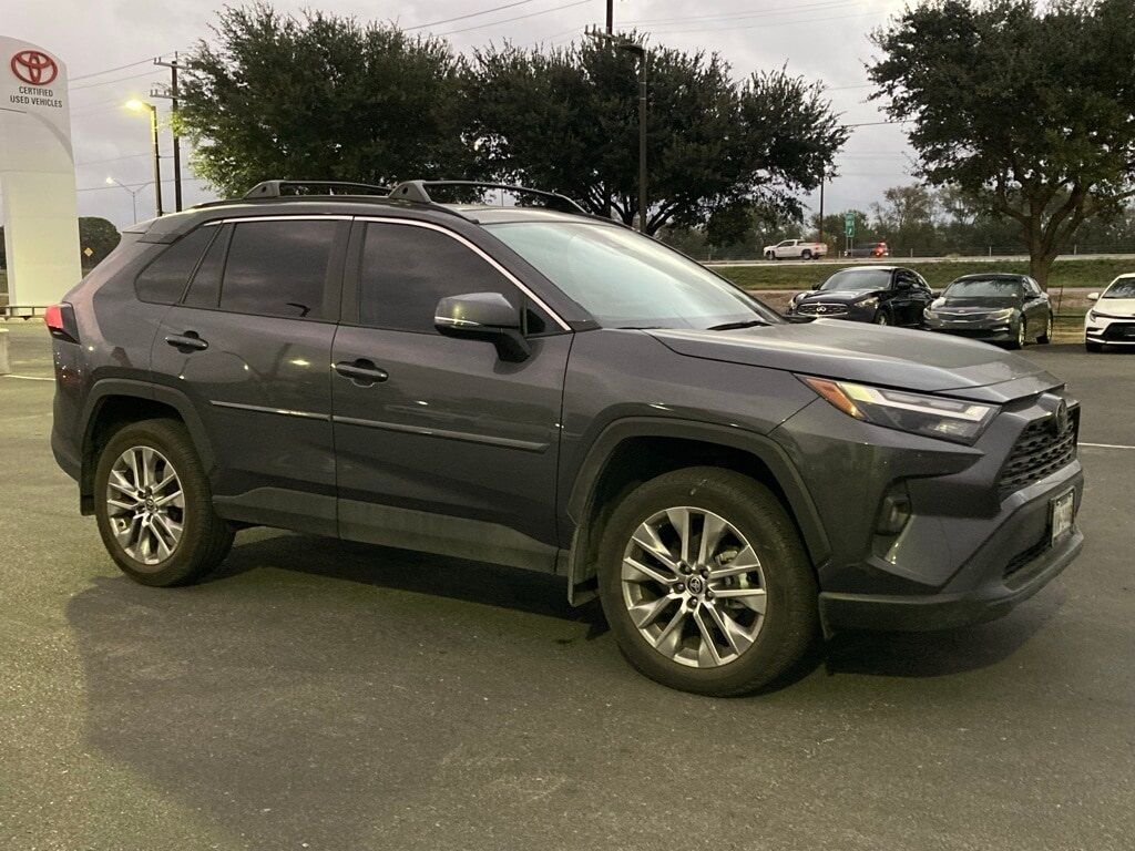 2024 Toyota RAV4 XLE Premium