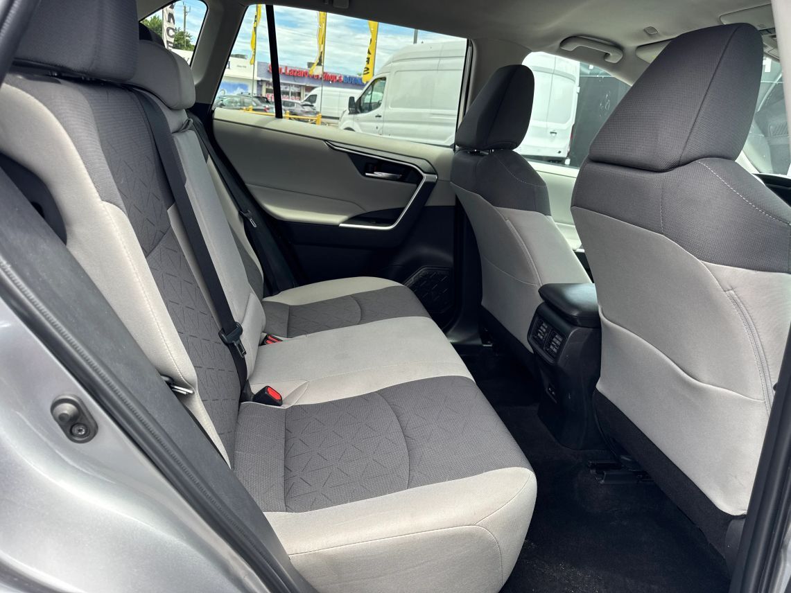 2024 Toyota RAV4 XLE Sport Utility 4D