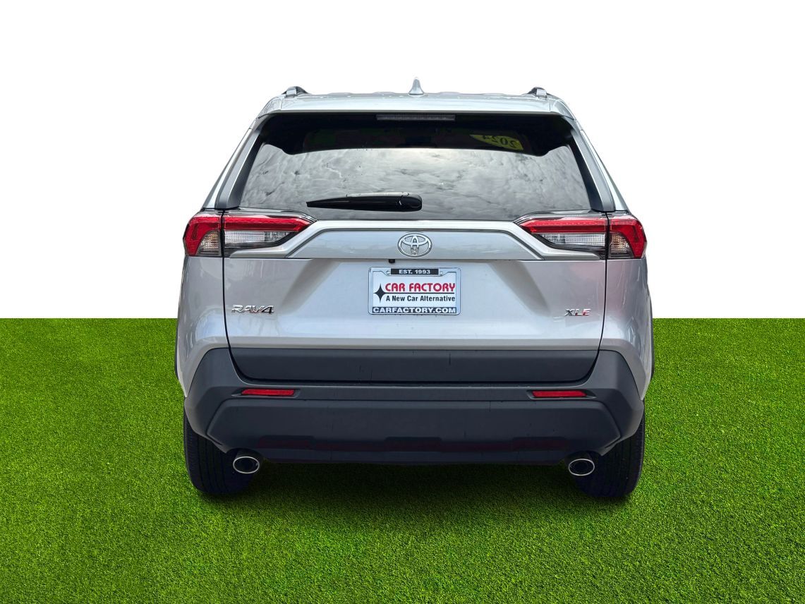 2024 Toyota RAV4 XLE Sport Utility 4D