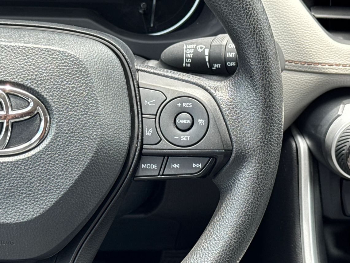 2024 Toyota RAV4 XLE Sport Utility 4D
