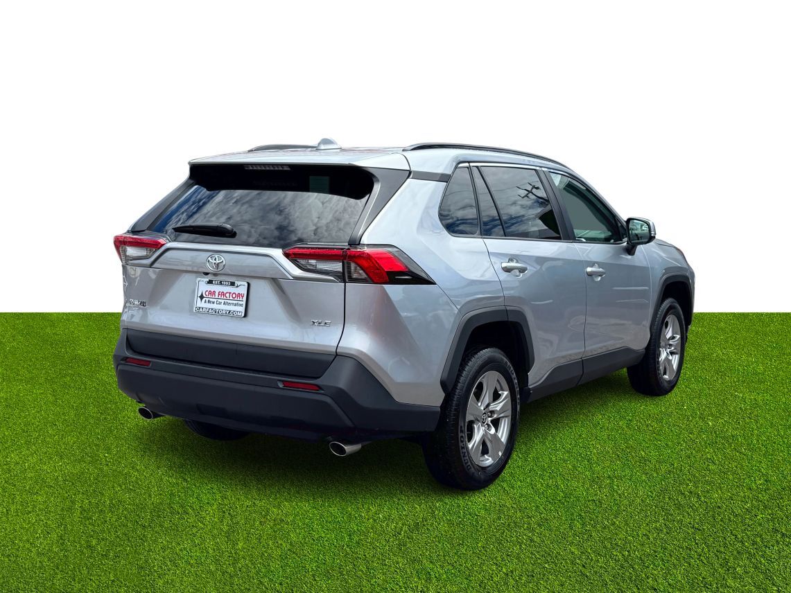 2024 Toyota RAV4 XLE Sport Utility 4D