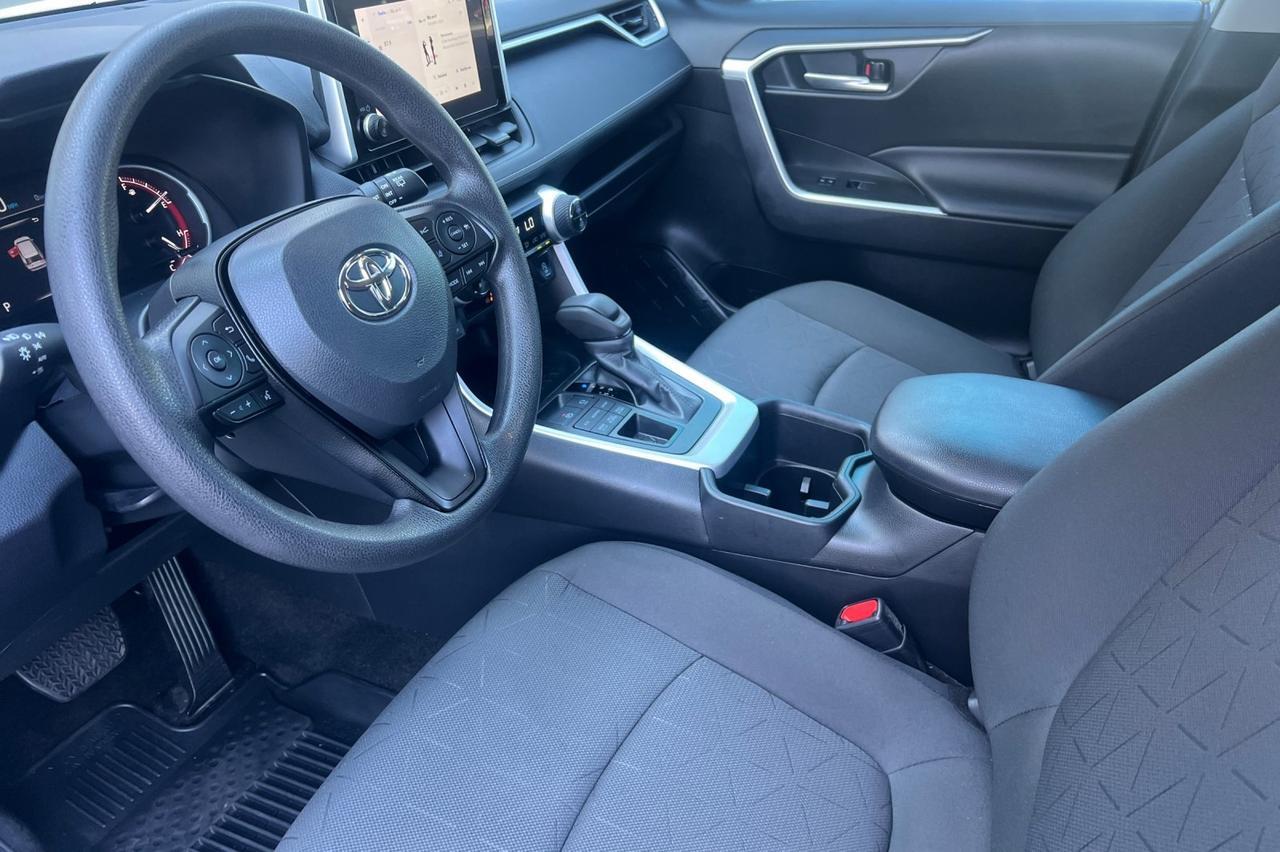 2024 Toyota RAV4 XLE Ontario OR