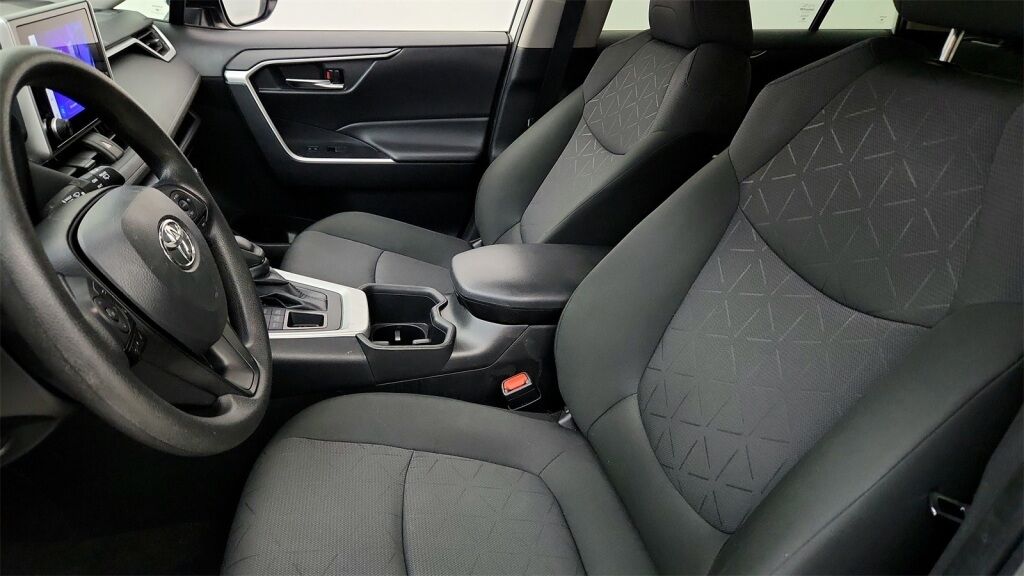 2024 Toyota RAV4 XLE Laurel MD