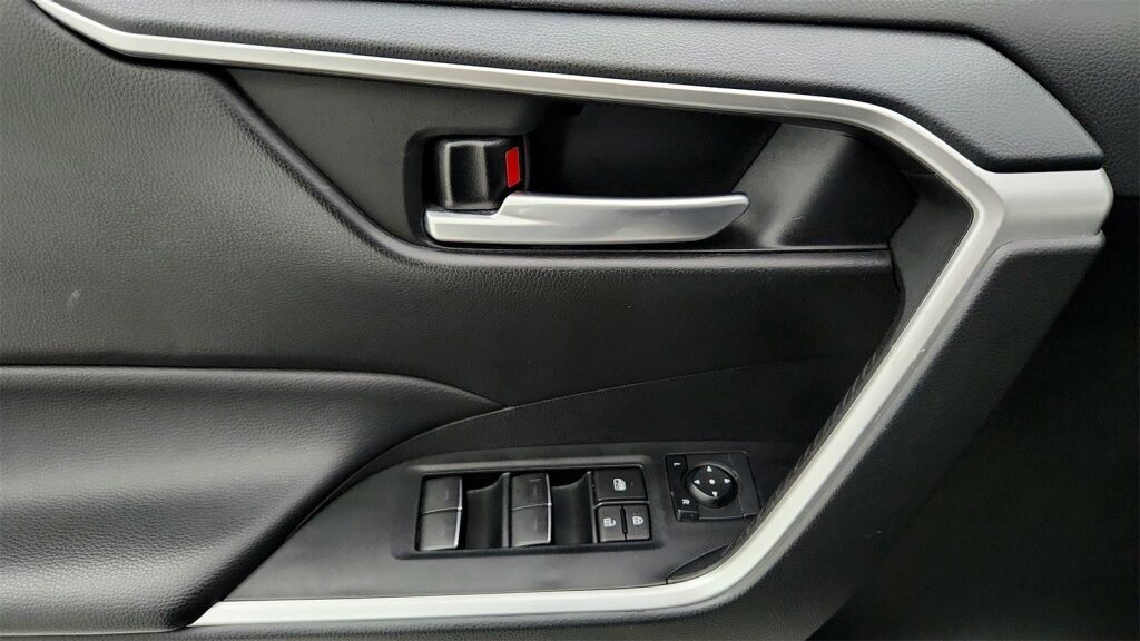 2024 Toyota RAV4 XLE Laurel MD