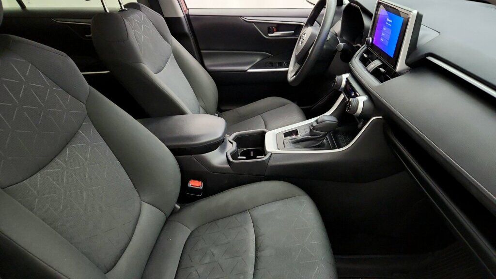 2024 Toyota RAV4 XLE Laurel MD