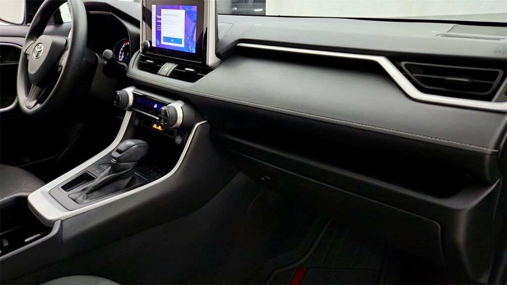 2024 Toyota RAV4 XLE Laurel MD