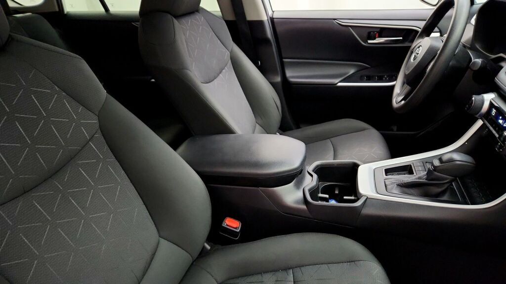 2024 Toyota RAV4 XLE Laurel MD