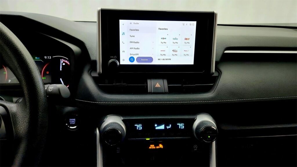 2024 Toyota RAV4 XLE Laurel MD