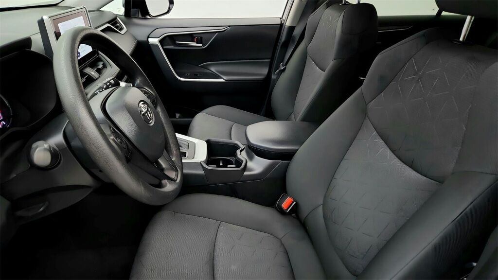 2024 Toyota RAV4 XLE Laurel MD