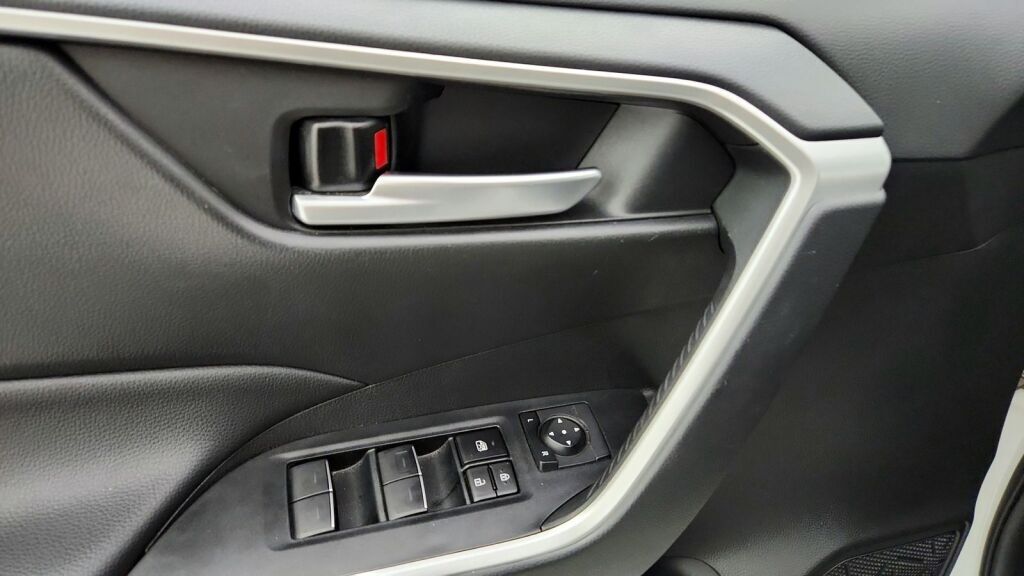 2024 Toyota RAV4 XLE Laurel MD