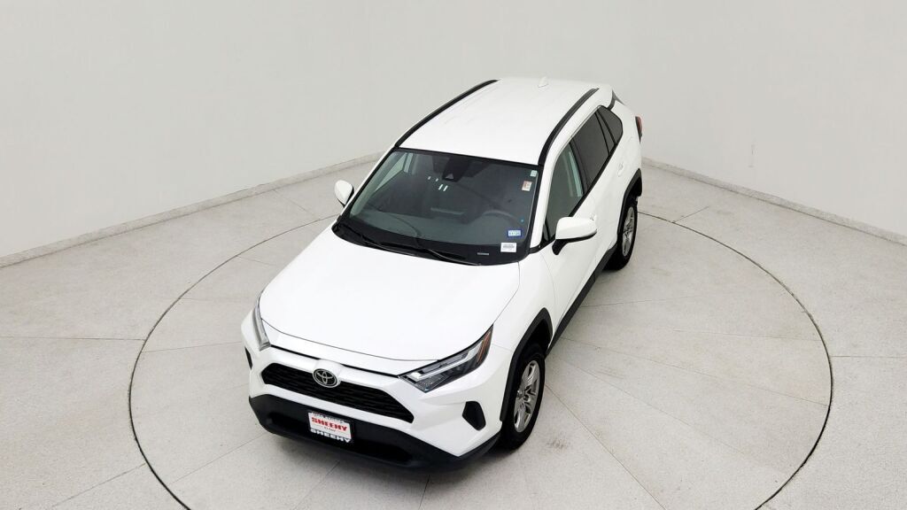 2024 Toyota RAV4 XLE Laurel MD