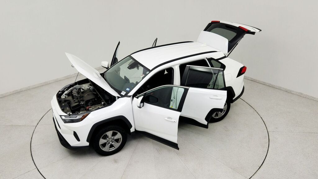 2024 Toyota RAV4 XLE Laurel MD