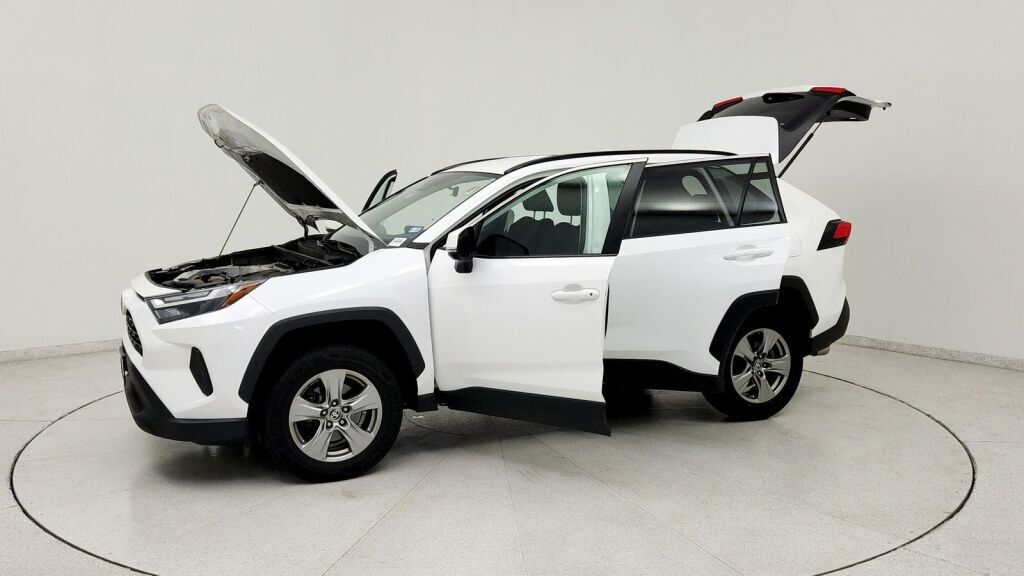 2024 Toyota RAV4 XLE Laurel MD
