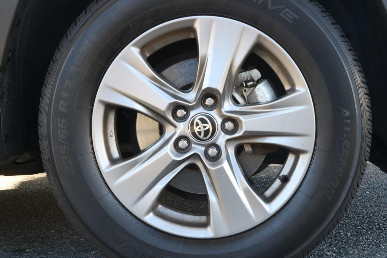 2024 Toyota RAV4 XLE Fredericksburg VA