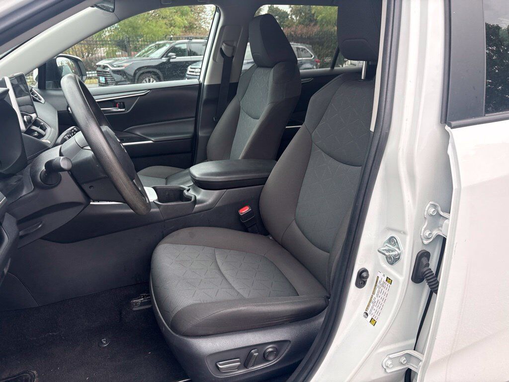 2024 Toyota RAV4 XLE Cockeysville MD