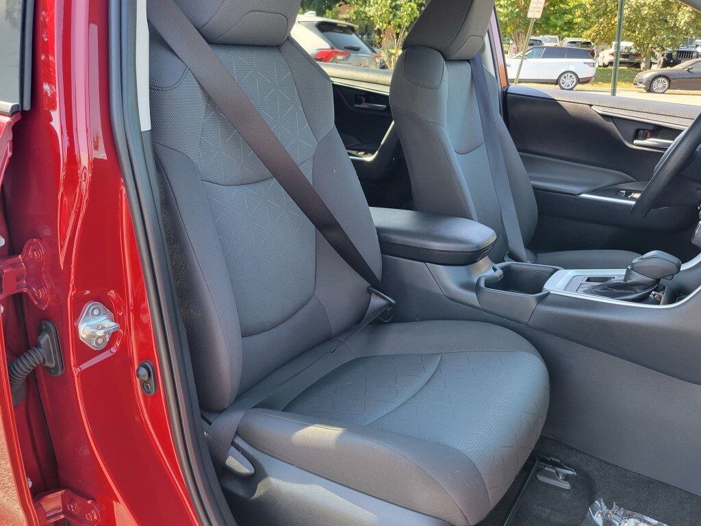 2024 Toyota RAV4 XLE Chantilly VA