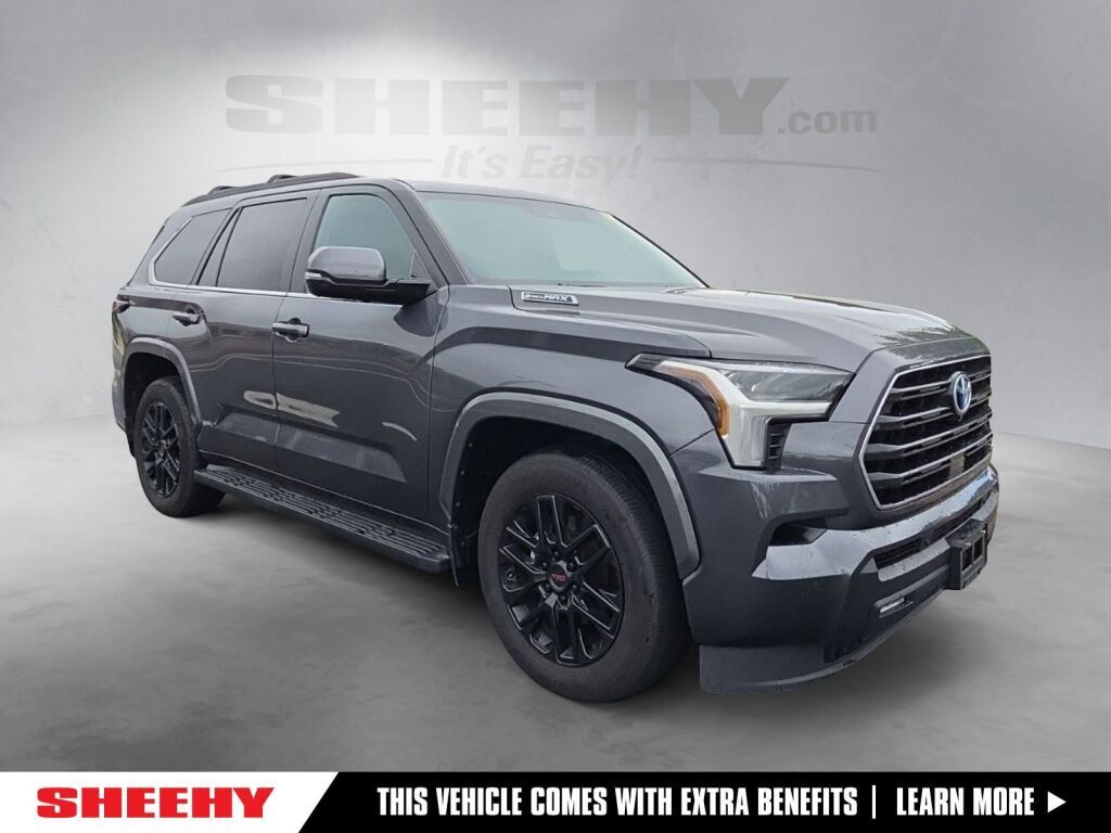 2024 Toyota Sequoia SR5