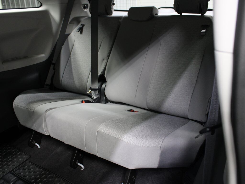 2024 Toyota Sienna LE FWD 8 Passenger Fond du Lac WI
