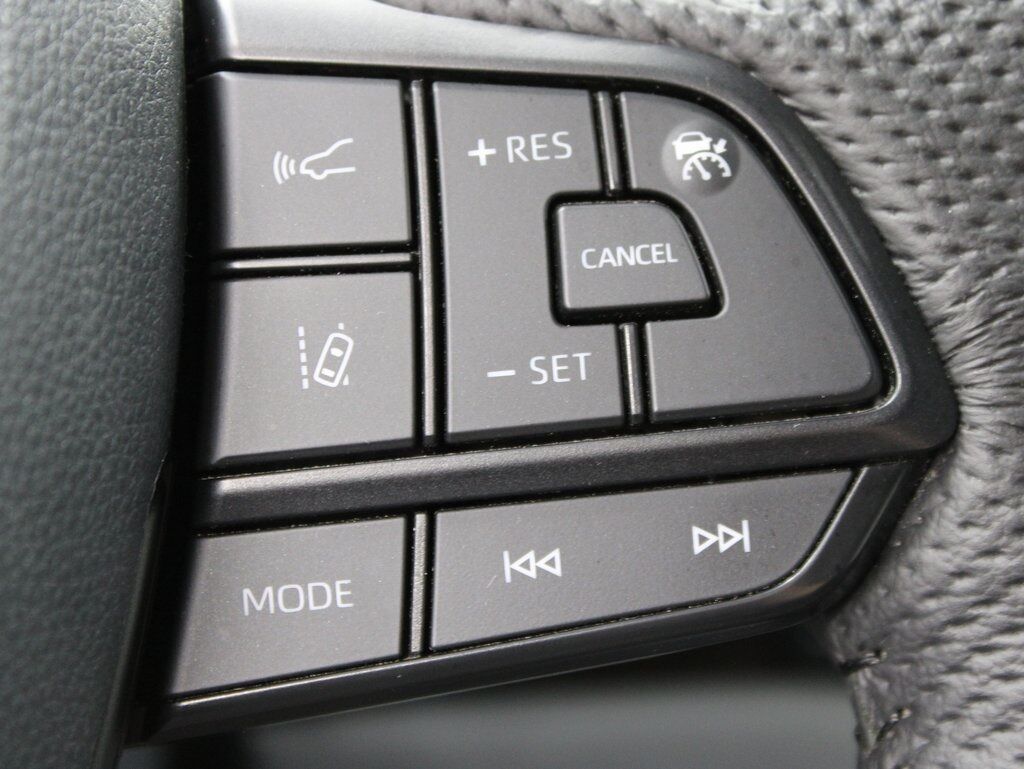 2024 Toyota Sienna LE FWD 8 Passenger Fond du Lac WI