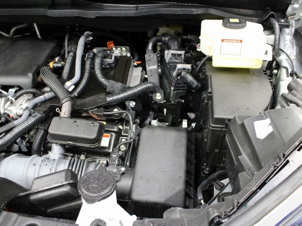 2024 Toyota Sienna LE FWD 8 Passenger Fond du Lac WI