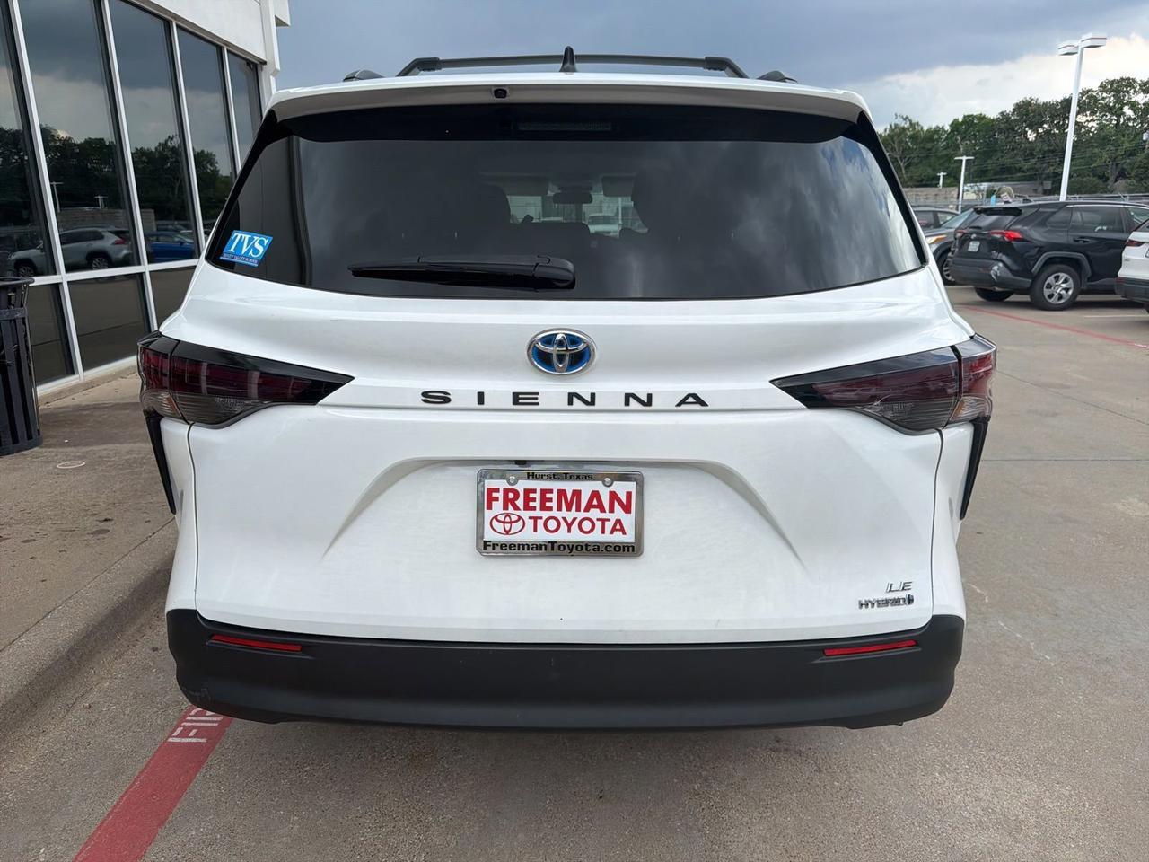 2024 Toyota Sienna LE Hurst TX