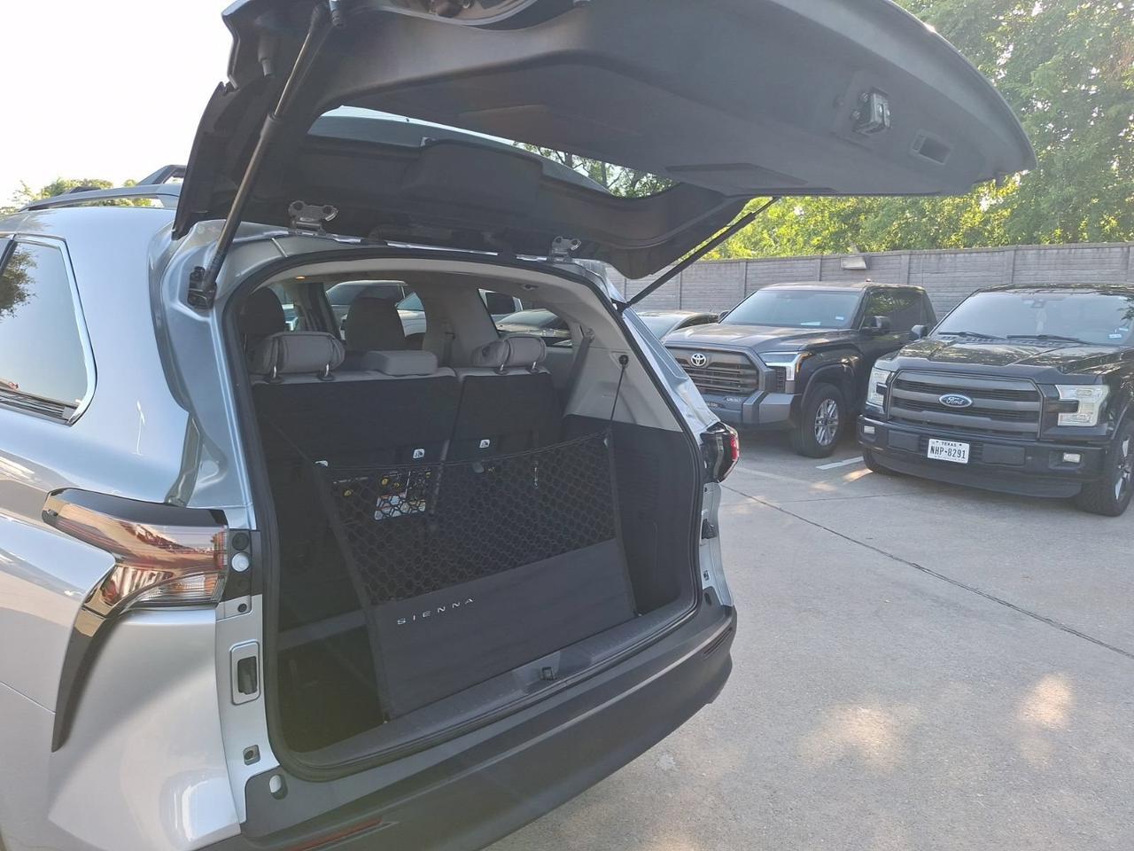 2024 Toyota Sienna LE Hurst TX