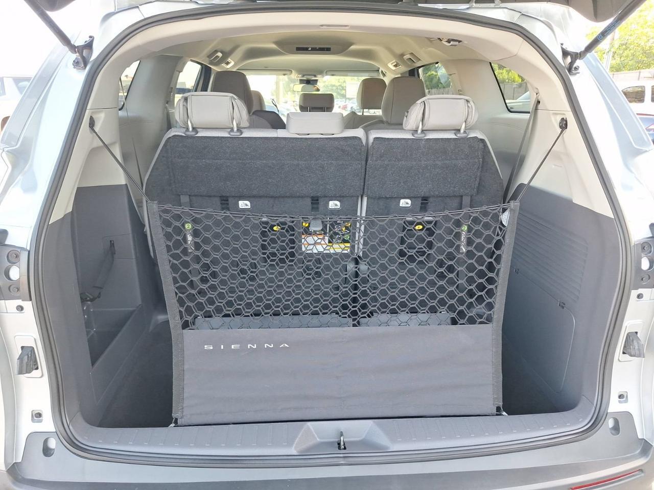 2024 Toyota Sienna LE Hurst TX