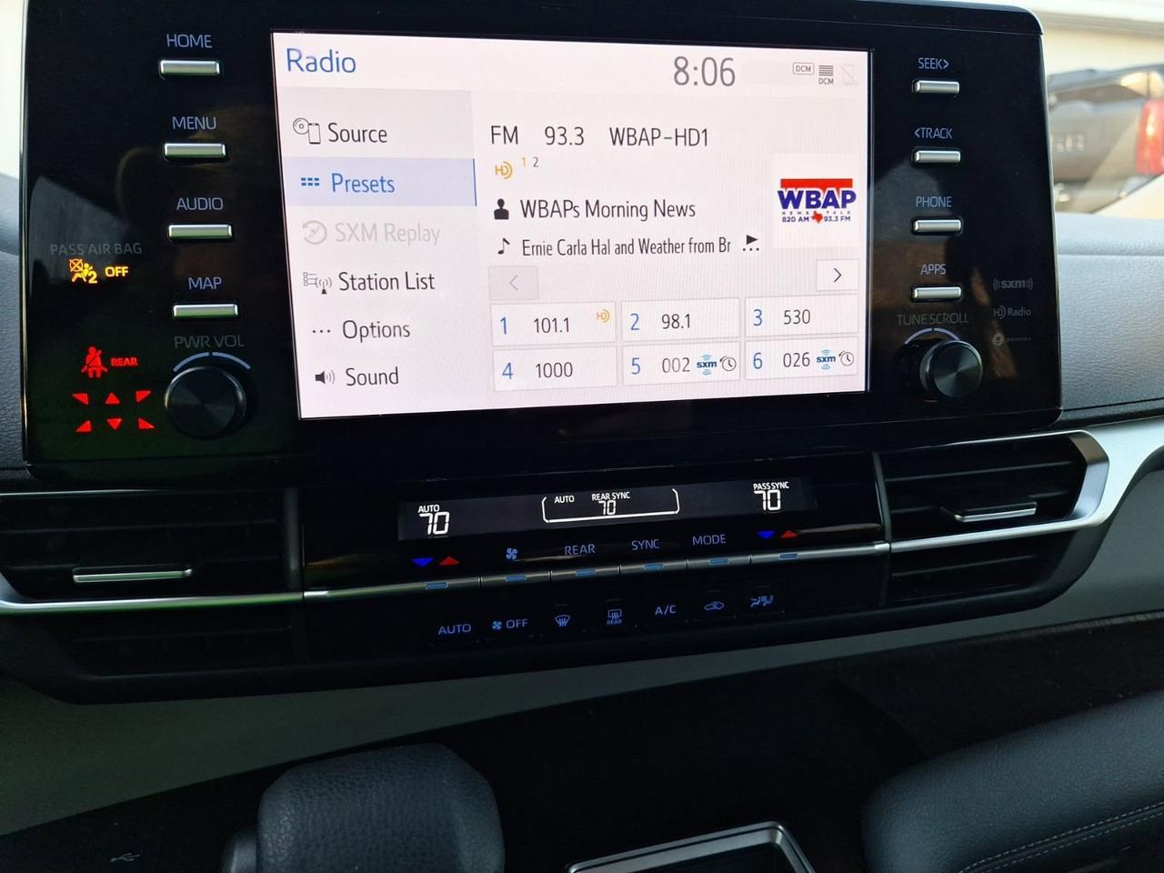 2024 Toyota Sienna LE Hurst TX