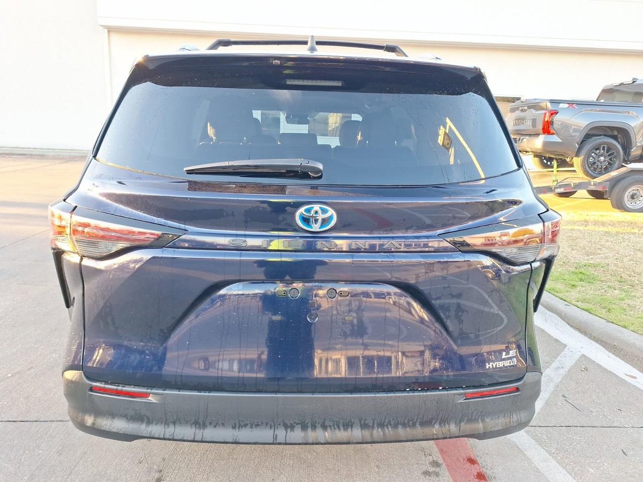 2024 Toyota Sienna LE Hurst TX