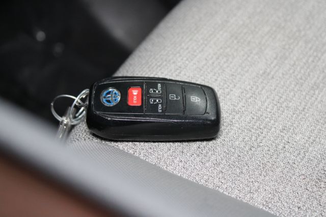 2024 Toyota Sienna LE Hybrid Chantilly VA