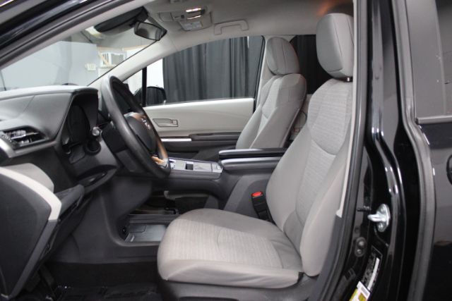 2024 Toyota Sienna LE Hybrid Chantilly VA