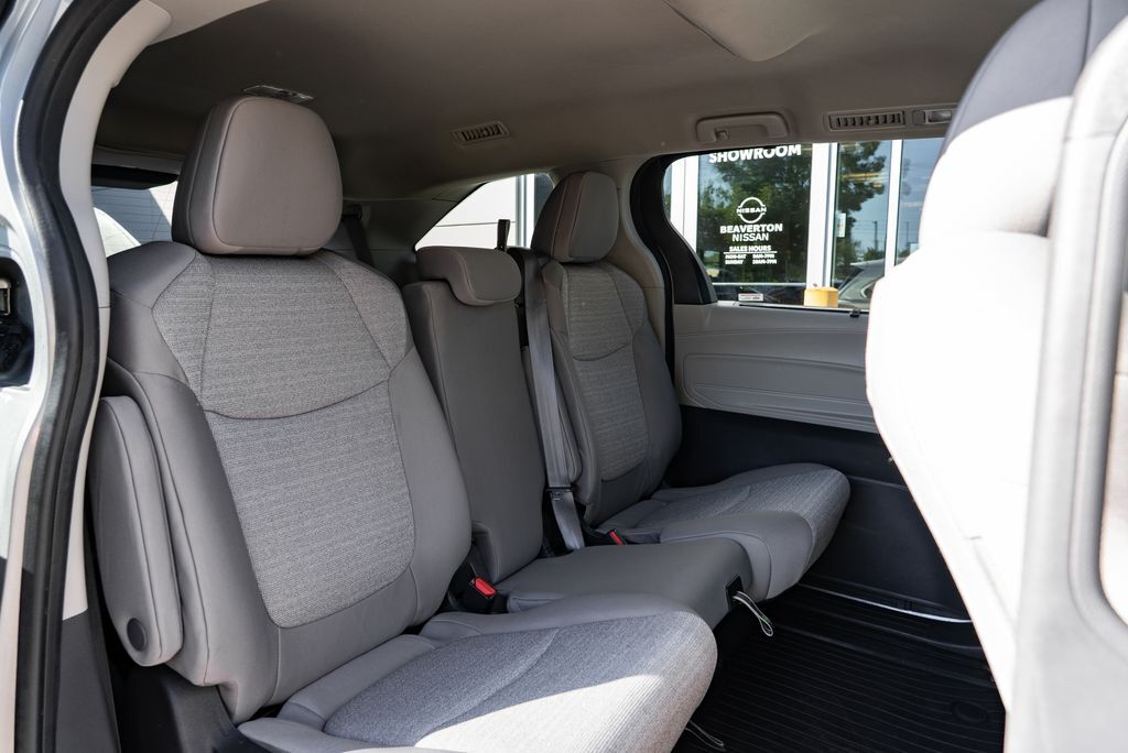 2024 Toyota Sienna LE Beaverton OR