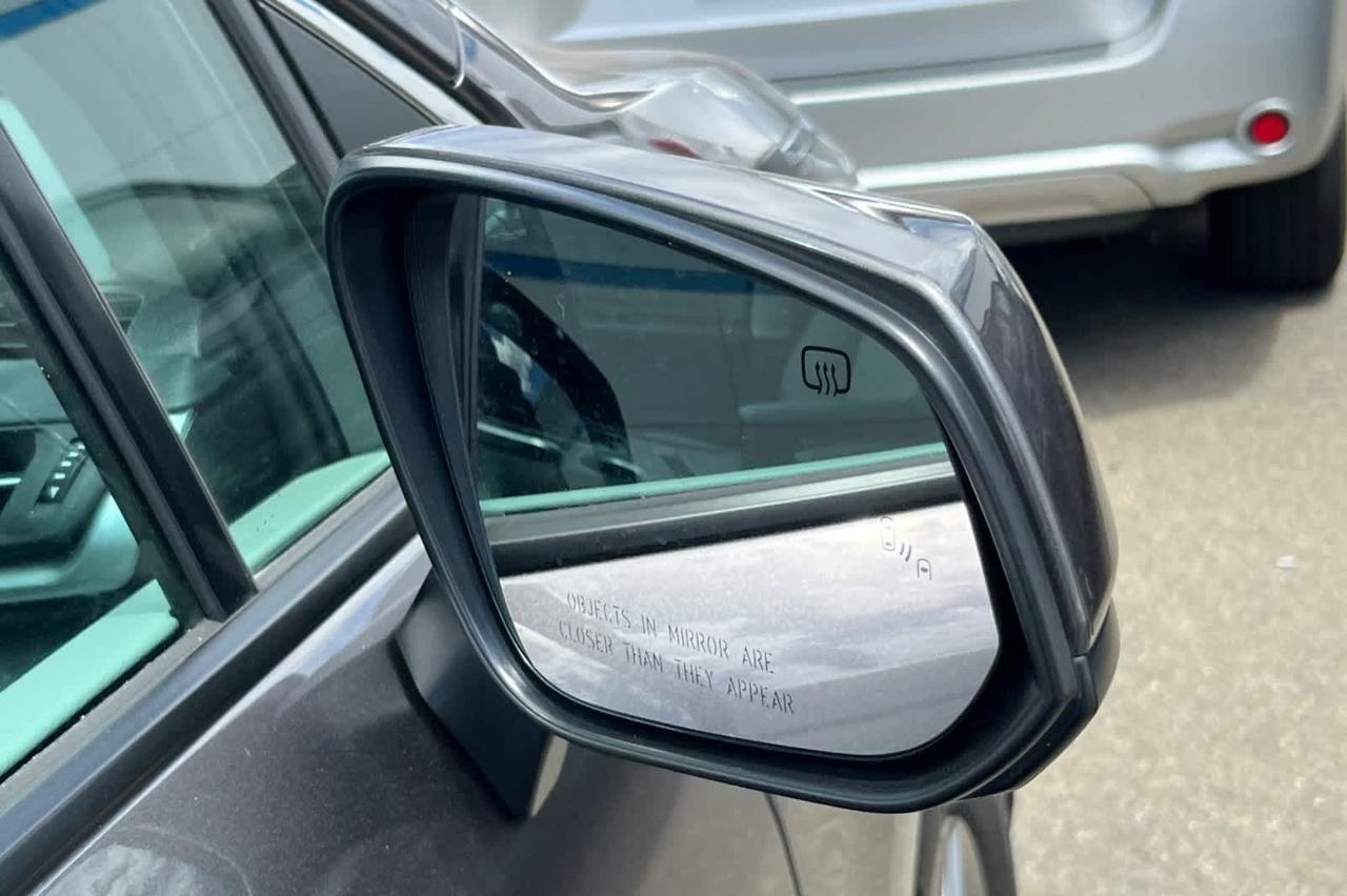2024 Toyota Sienna LE Roseville CA