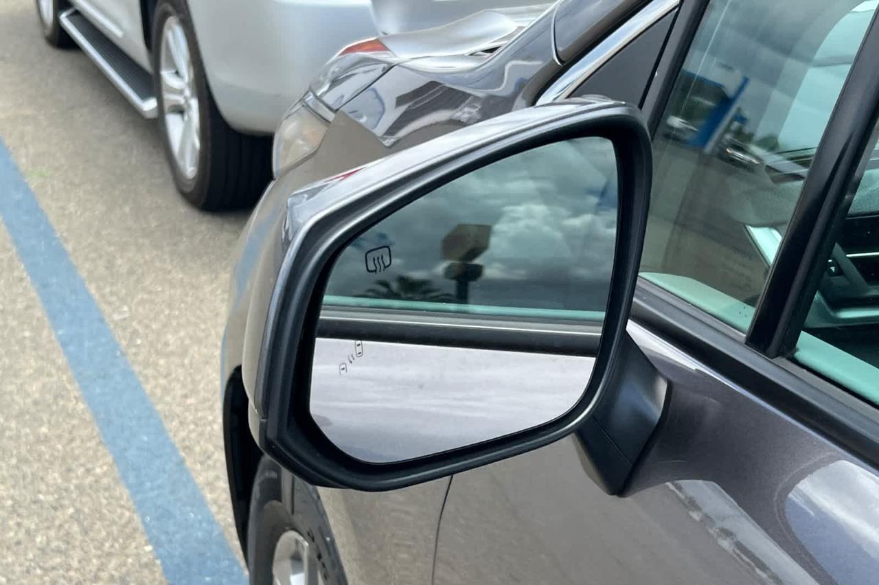 2024 Toyota Sienna LE Roseville CA