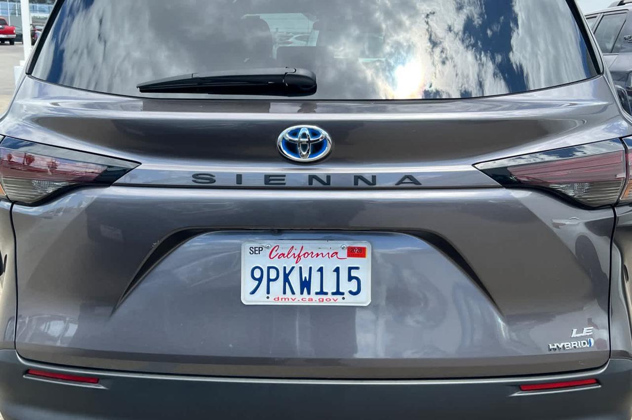 2024 Toyota Sienna LE Roseville CA