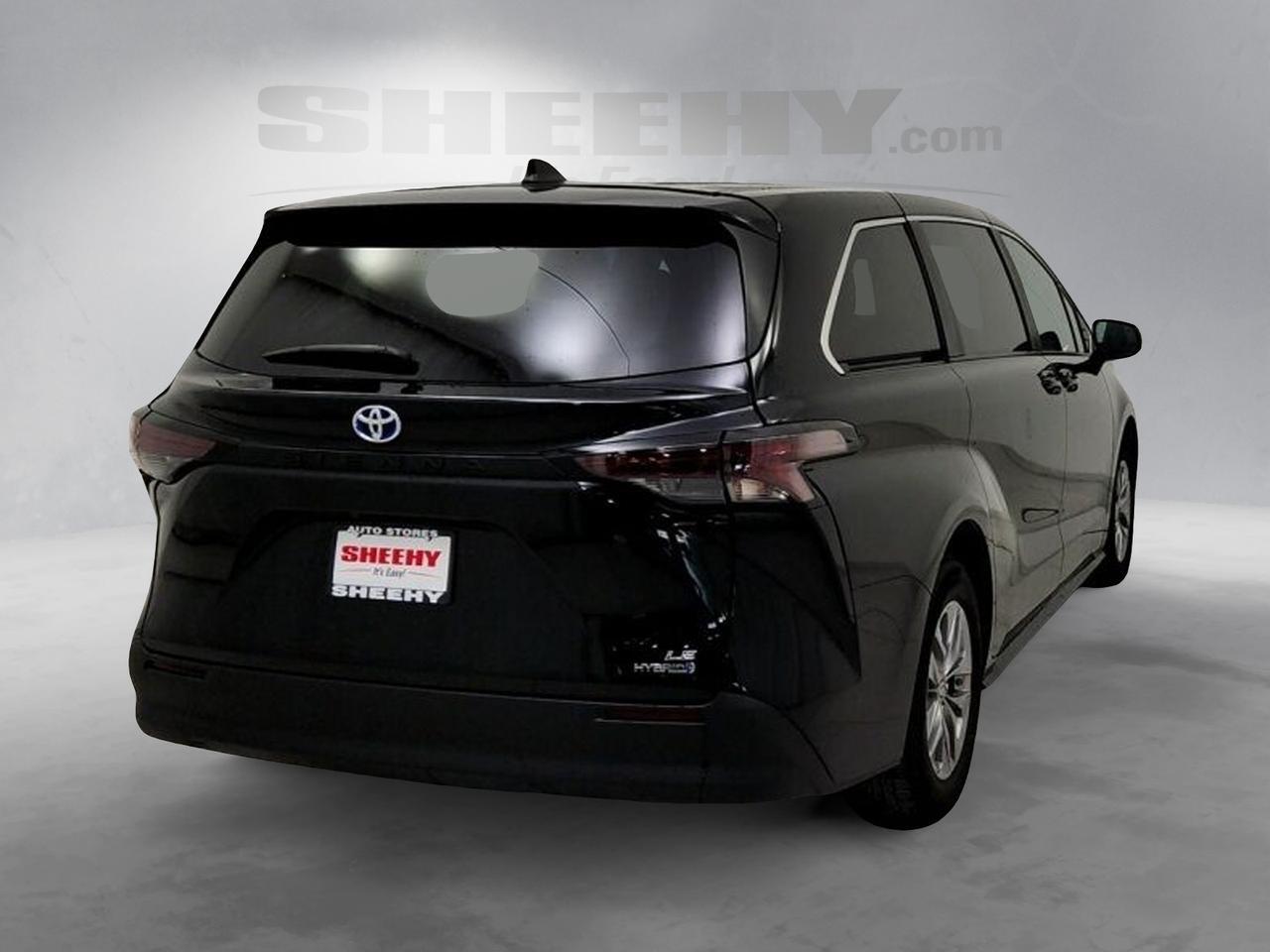 2024 Toyota Sienna LE Laurel MD