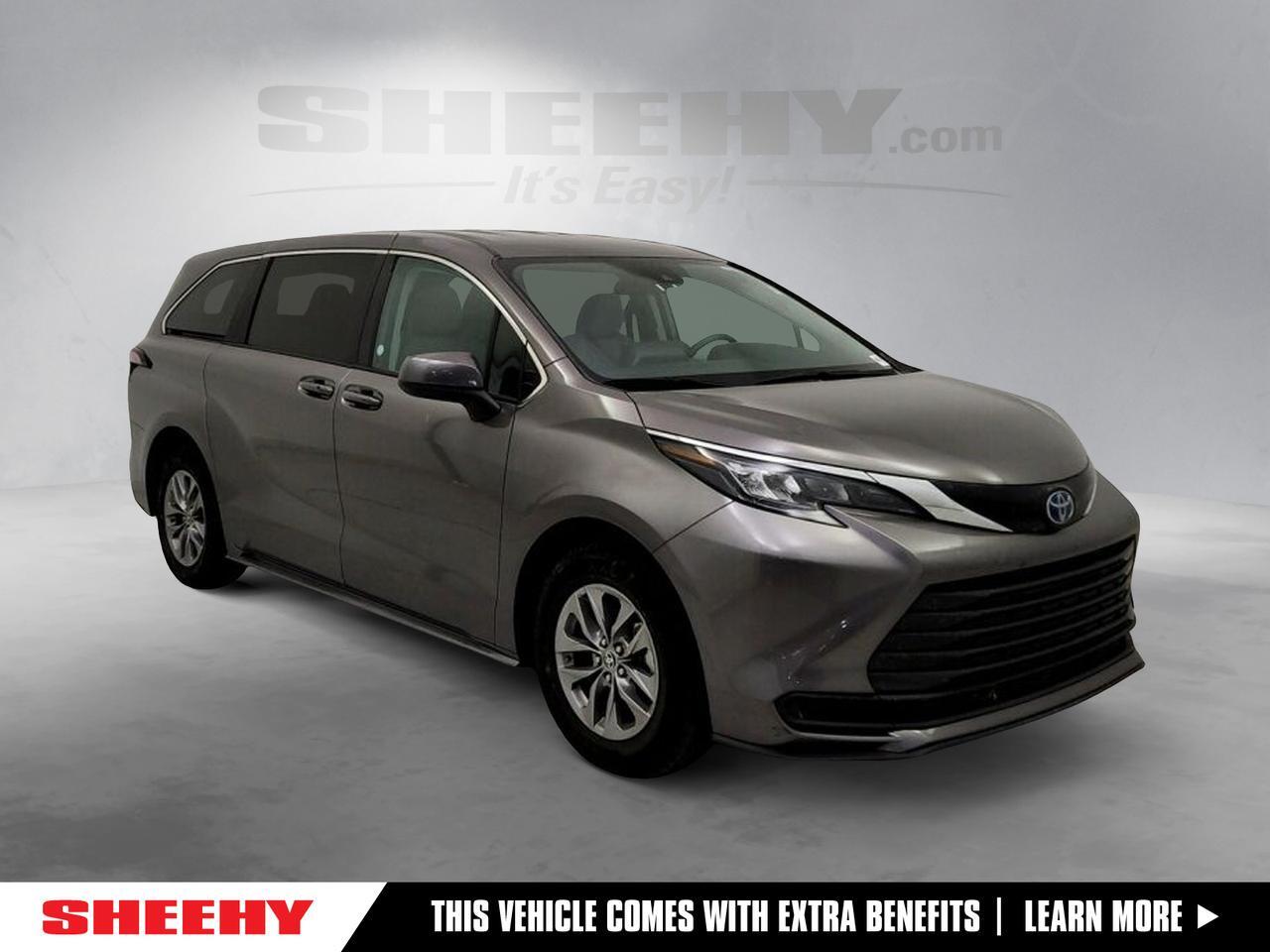 2024 Toyota Sienna LE