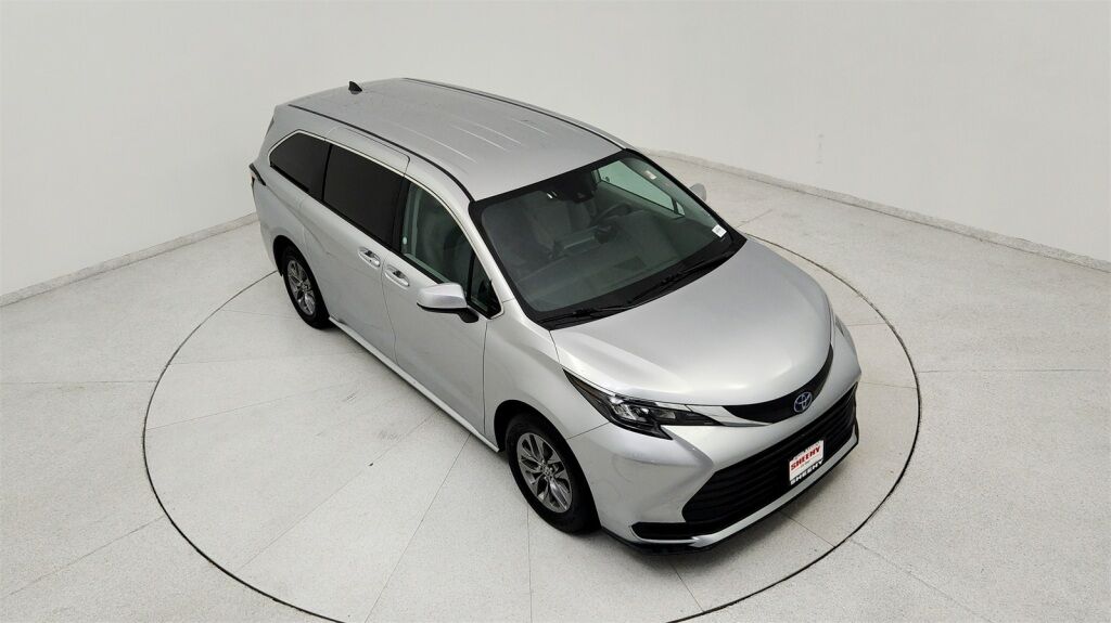 2024 Toyota Sienna LE Laurel MD