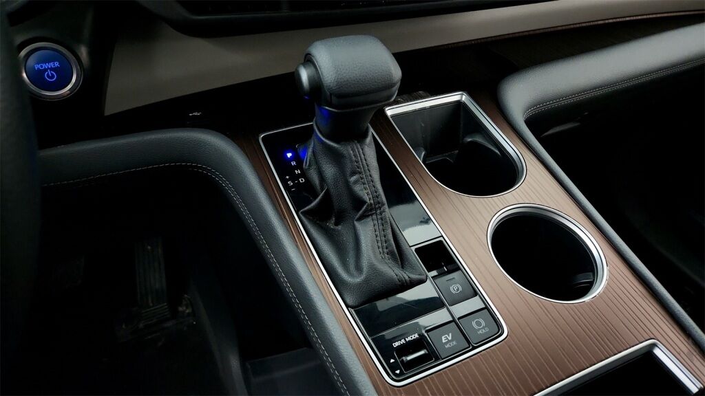 2024 Toyota Sienna LE Laurel MD