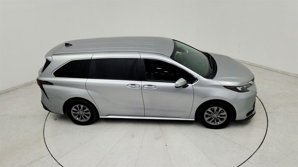 2024 Toyota Sienna LE Laurel MD