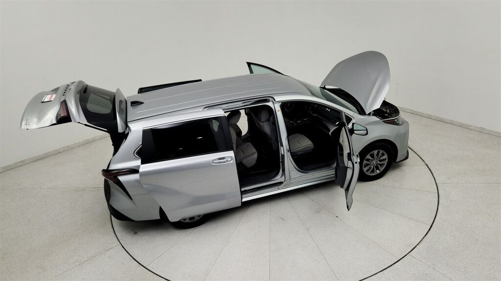 2024 Toyota Sienna LE Laurel MD