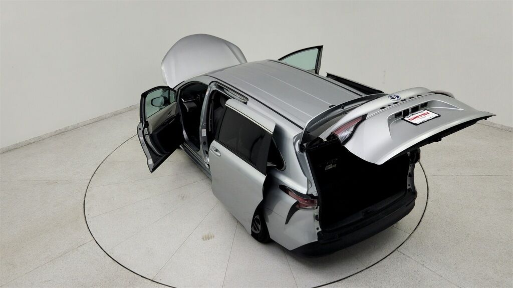 2024 Toyota Sienna LE Laurel MD