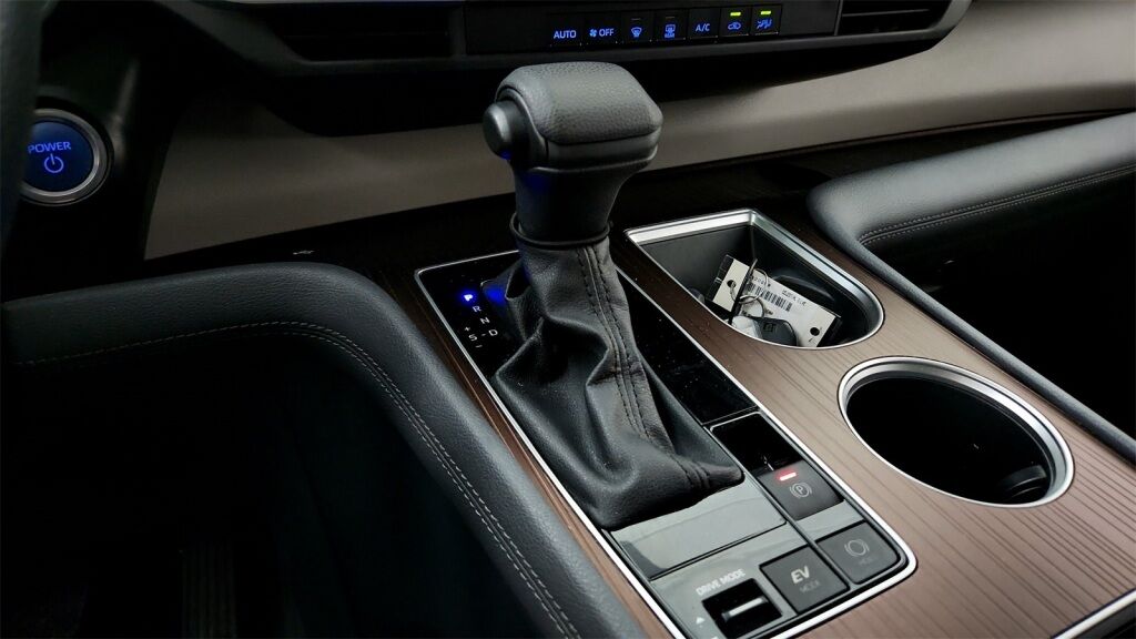 2024 Toyota Sienna LE Laurel MD