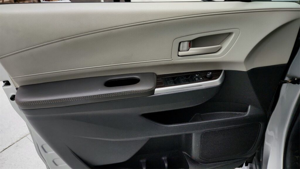 2024 Toyota Sienna LE Laurel MD